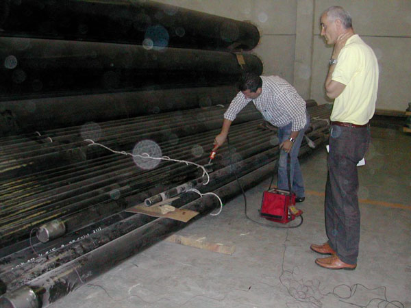 Sicom Italia | HOLIDAY TEST OF PIPES COATED WITH PROTEGOL 32 55 15 mm thk.